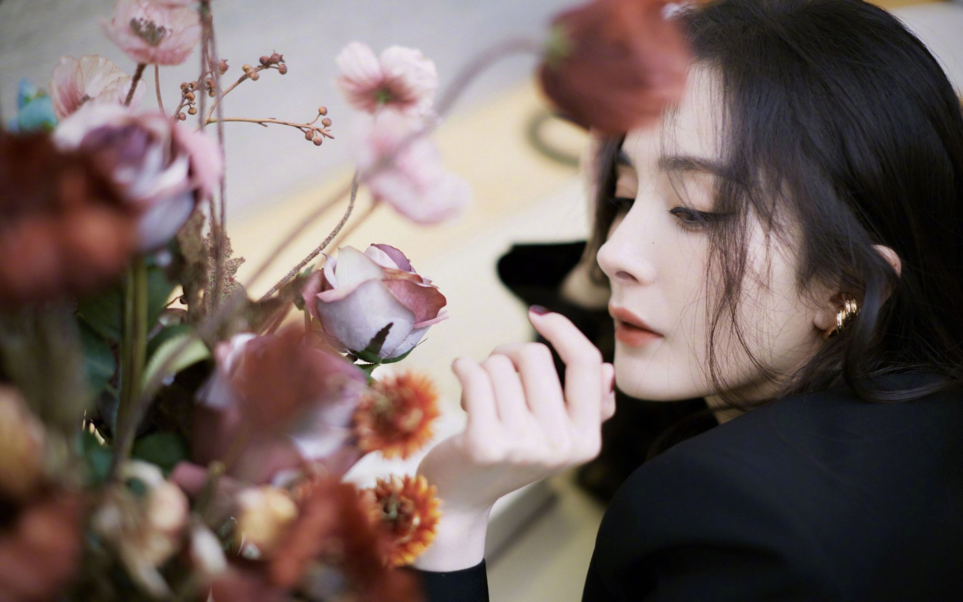 IM体育-哈登爆发诠释巨星价值，辽宁队提前终结悬念彰显统治力—东西篮坛的终结者之夜