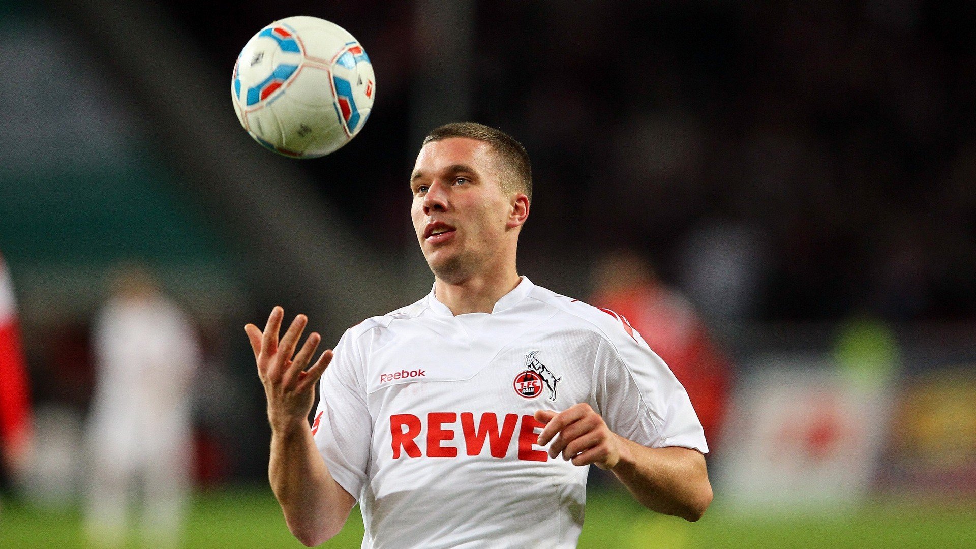 赛道上的逆袭，皮亚斯特里闪耀，雷诺绝地反击索伯