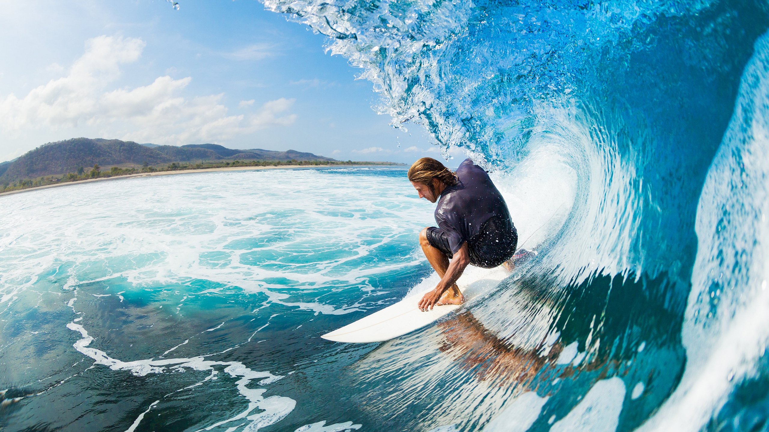 当足球与赛车在奇迹的十字路口相遇，加纳淘汰喀麦隆，孙兴慜在F1赛道上演终极超车